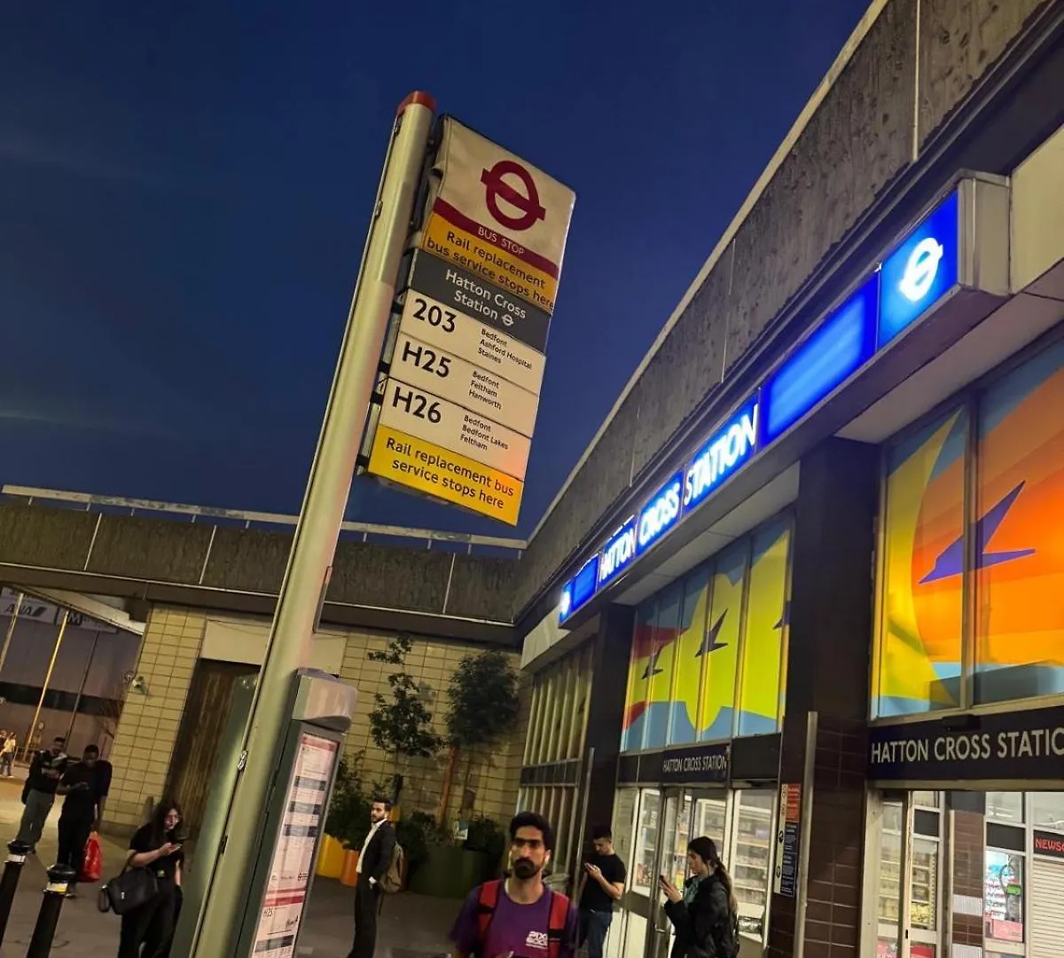 Modern Studio Luxe Heathrow-London Hillingdon 0*,